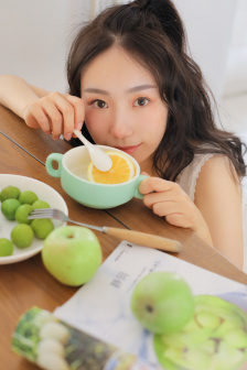 客厅乱H伦亲女小说